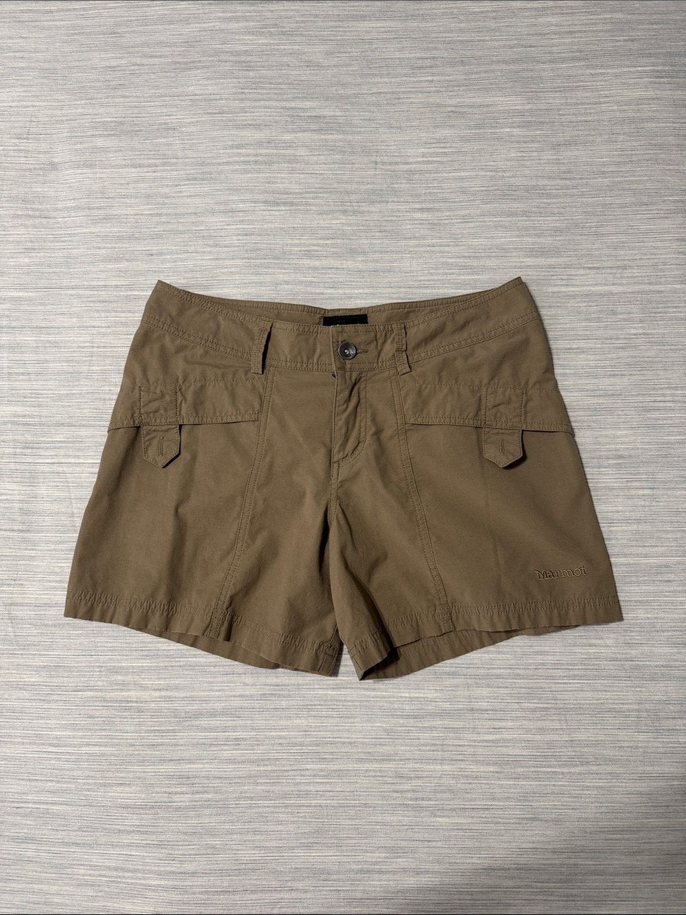 Marmot Ginny Women's Trail Outdoor Hiking Cargo Shorts in Tan 5in Inseam Sz 8